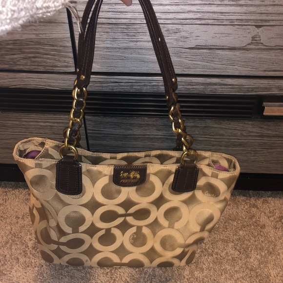 Handbags - Coach Purse